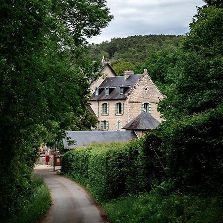 La Maison Du Gasseau Saint-Léonard-des-Bois Buitenkant foto